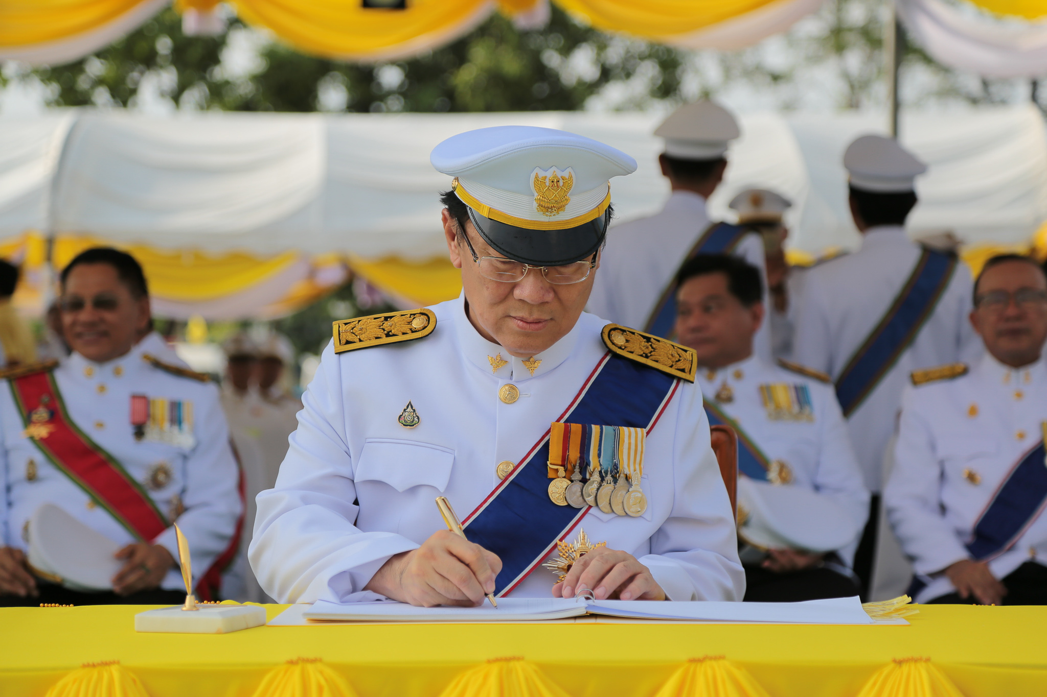 พิธีถวายพระพรชัยมงคล เนื่องในโอกาสมหามงคลพระราชพิธีบรมราชาภิเษก 